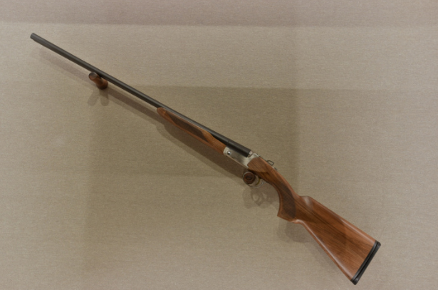 Akkar Churchill 528 Cal. 28 - 8992