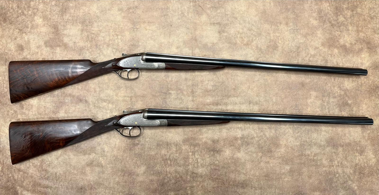 Paire Forgeron Juxtaposé platines cal 12